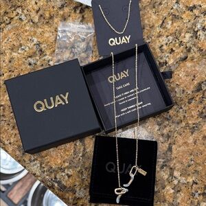 Quay Australia Gold sunglasses chain